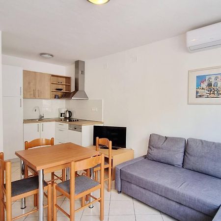 Apartments Lovincic Baska  Luaran gambar